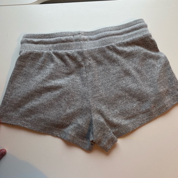 Gray shorts! - Picture 2 of 2